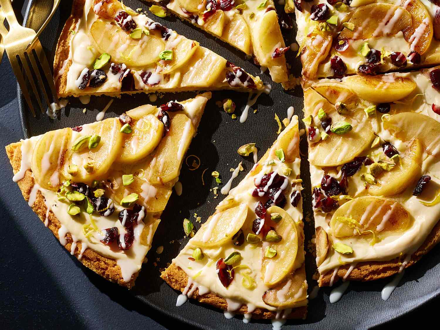 Apple Dessert Pizza