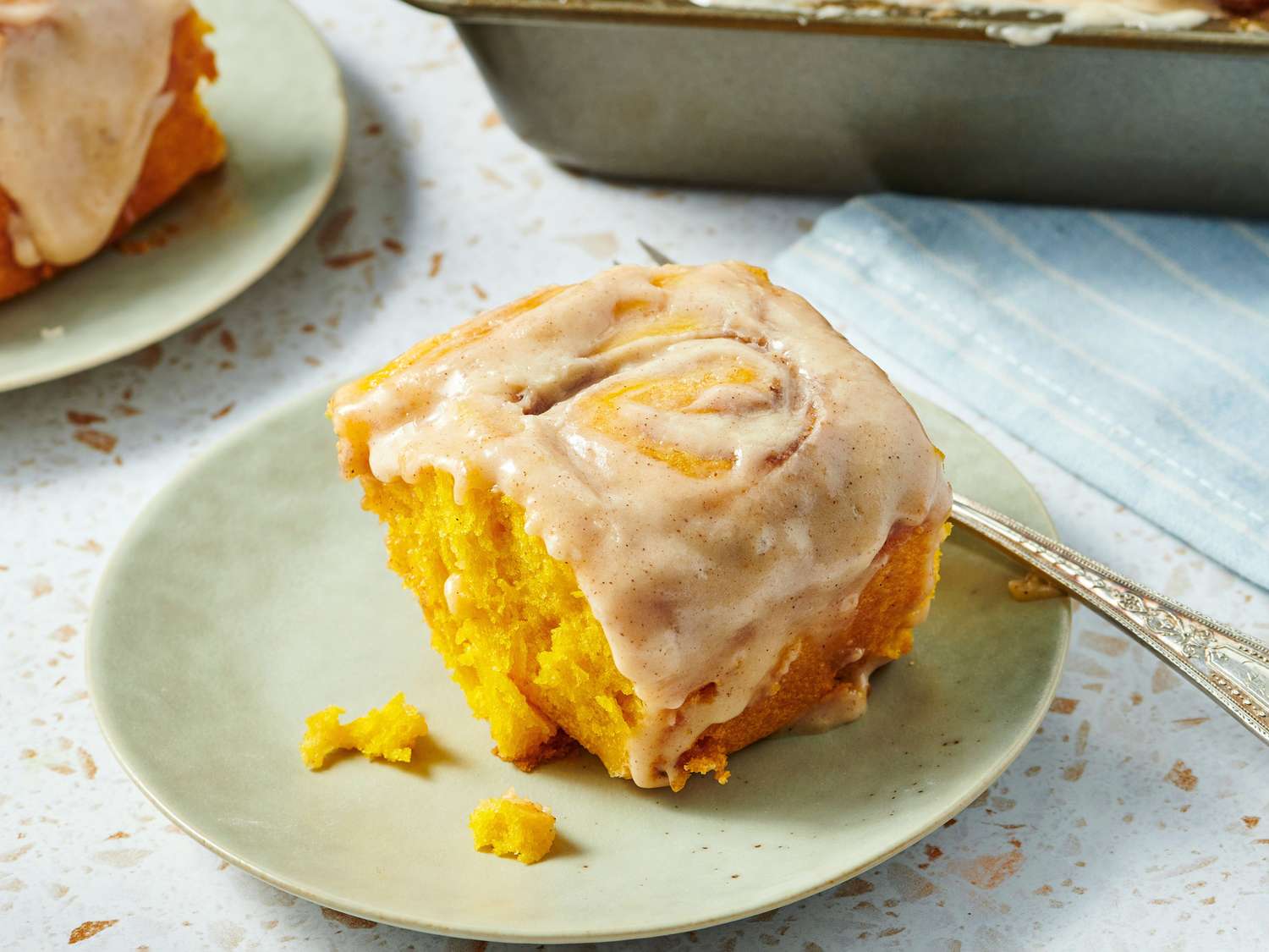 Pull Apart Pumpkin Cinnamon Rolls