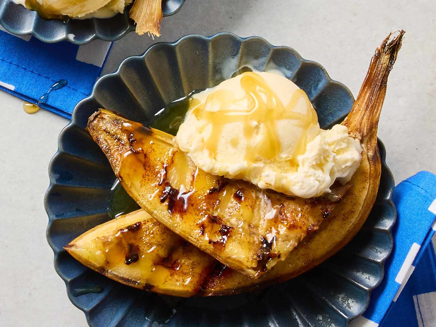 Grilled Bananas with Coconut Caramel Sauce