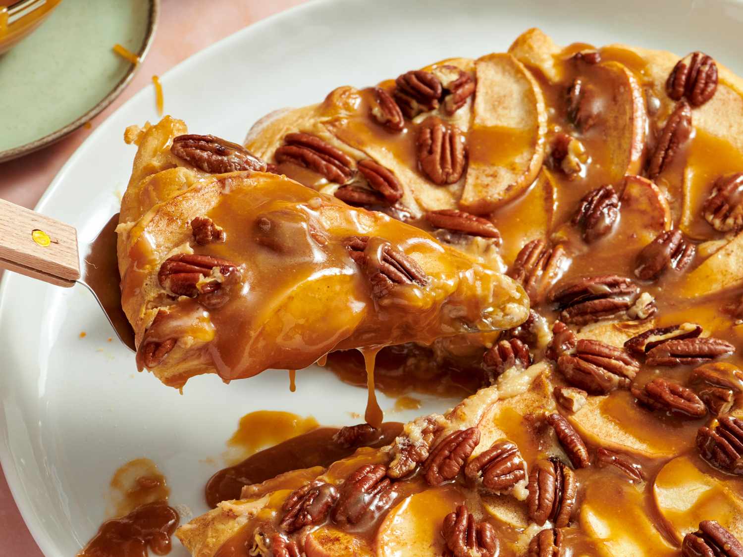 Apple Praline Pizza