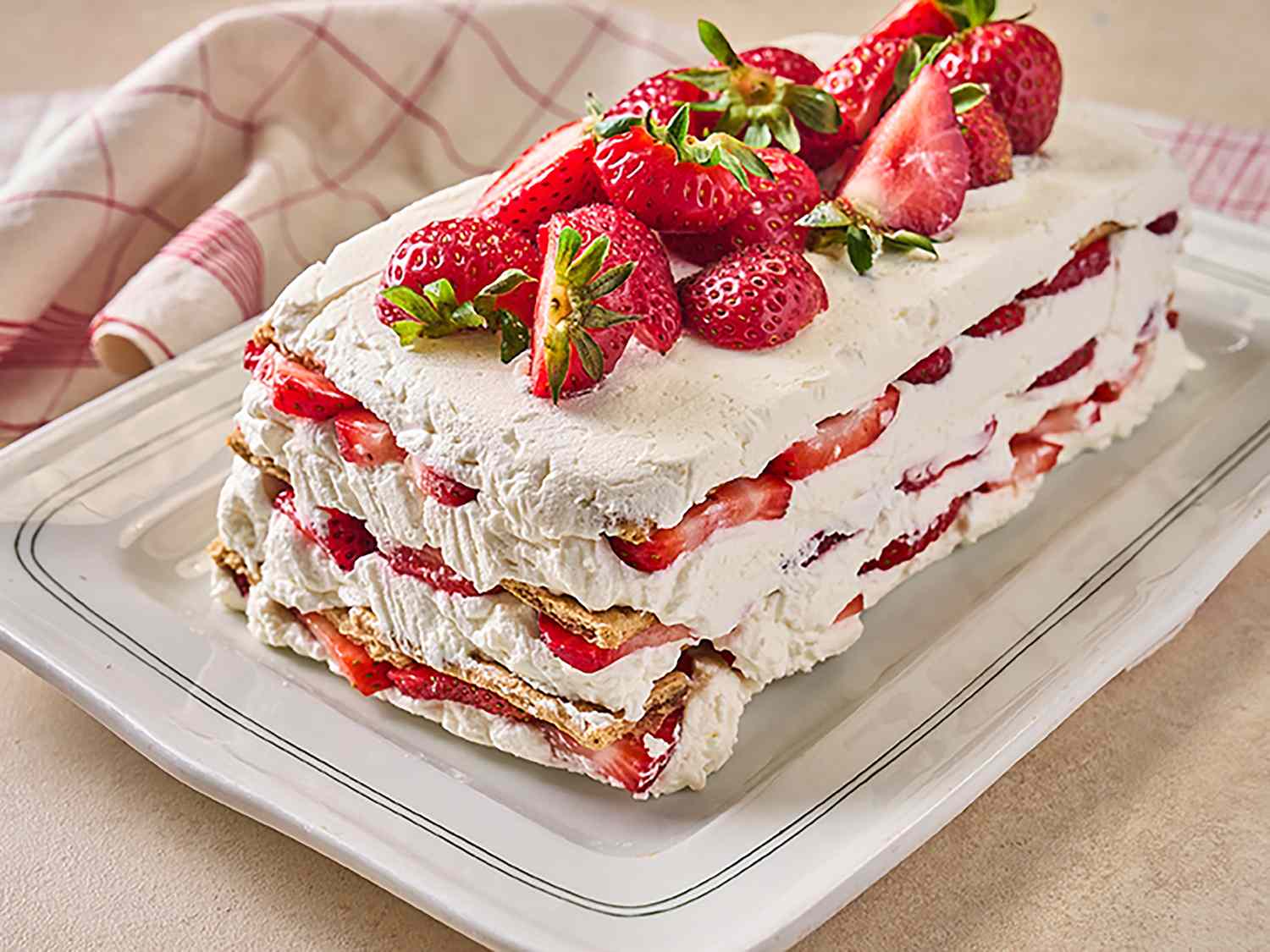 Easy Strawberry Icebox Cake
